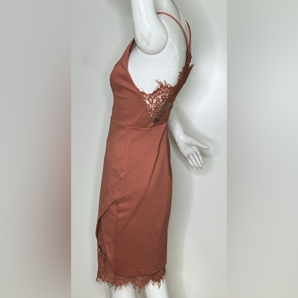 ASTR Sz S Body Con Stretch with Lace Racerback Coral Cedar Dress - Picture 3 of 8